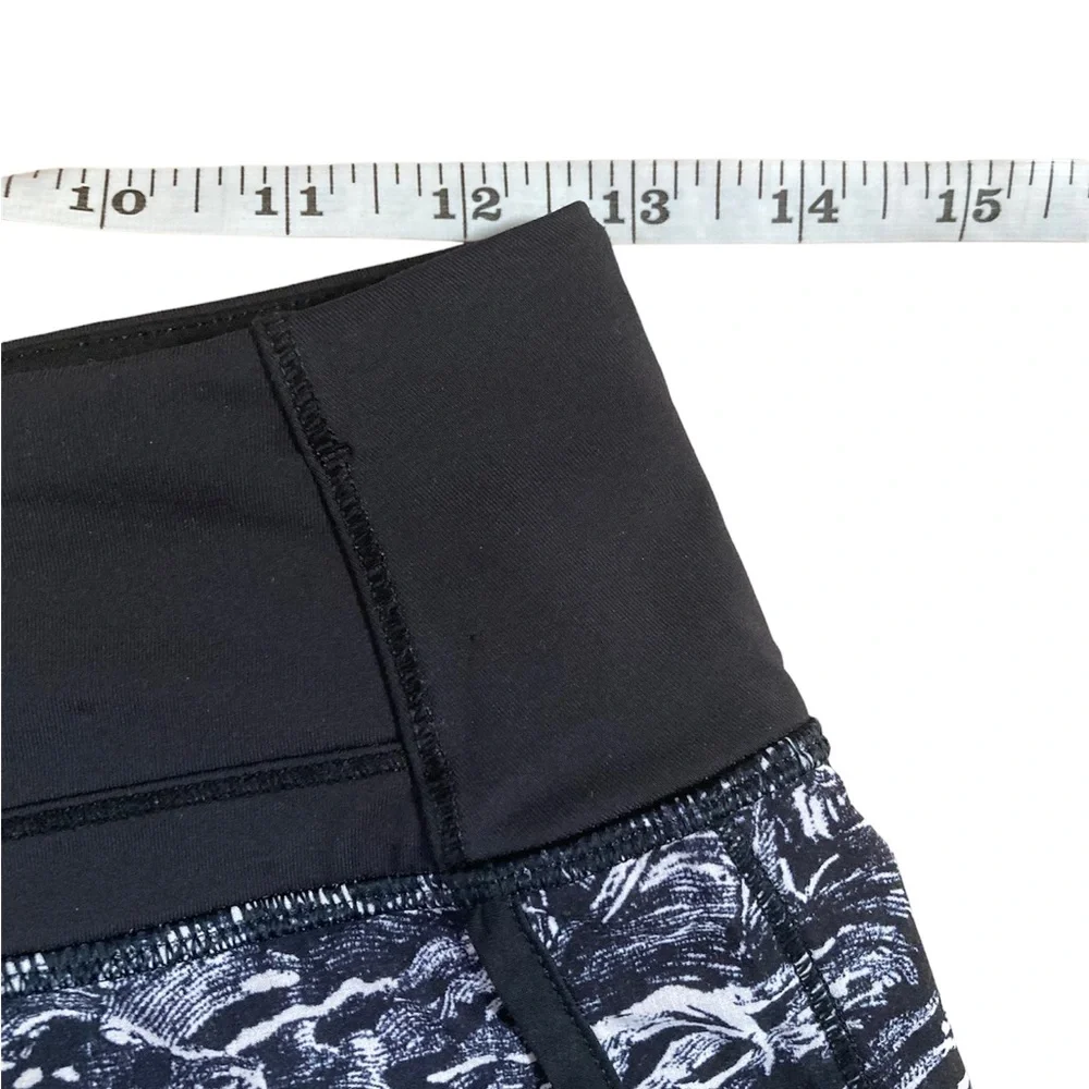 Lululemon Athletica Run Times Short size 2